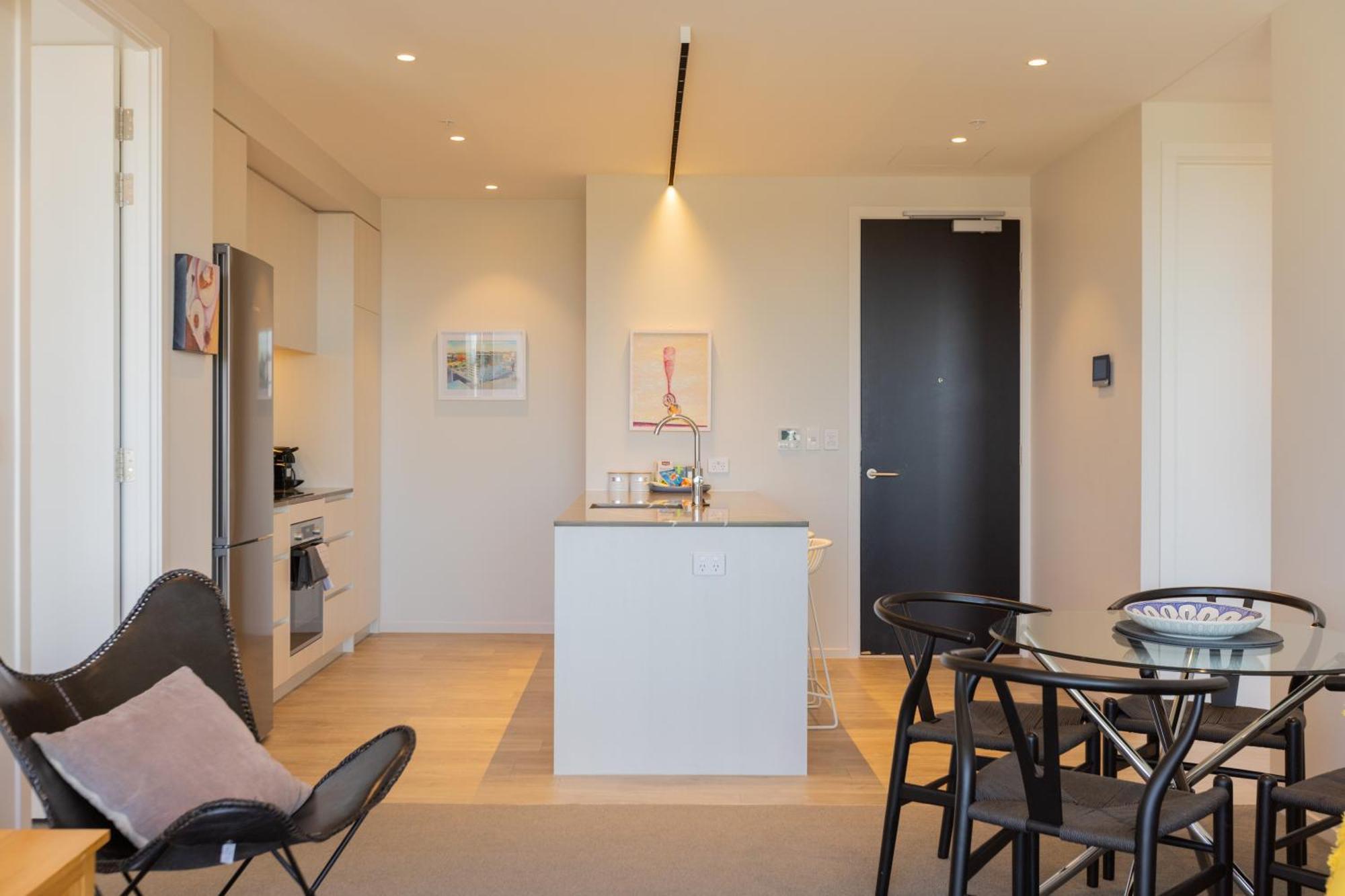 Luxury 2 Bedroom Cbd Apartment With Free Parking ไครสต์เชิร์ช ภายนอก รูปภาพ
