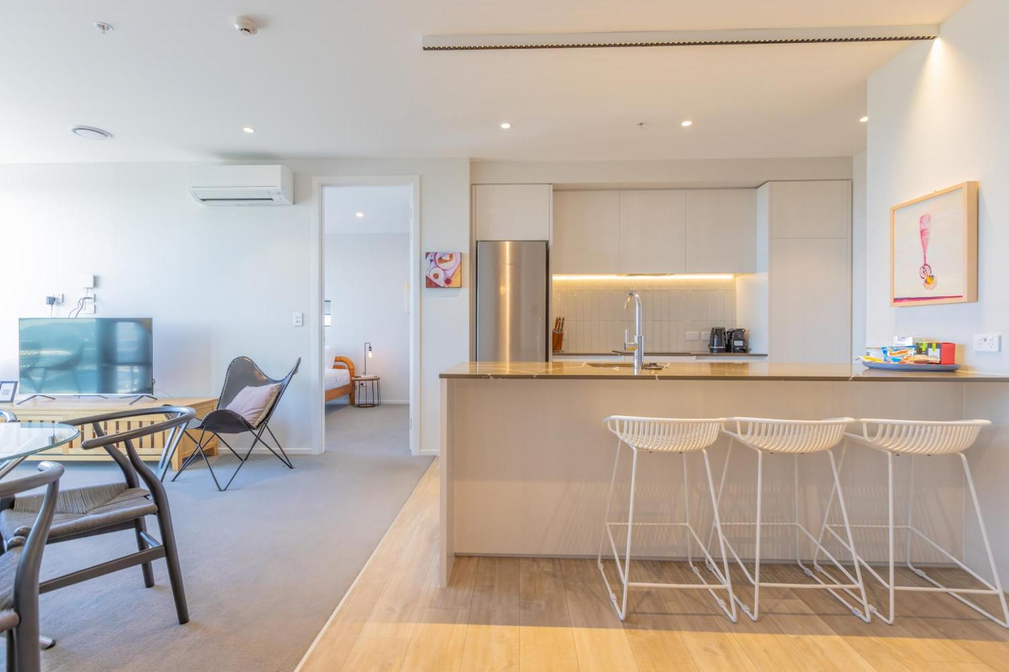 Luxury 2 Bedroom Cbd Apartment With Free Parking ไครสต์เชิร์ช ภายนอก รูปภาพ